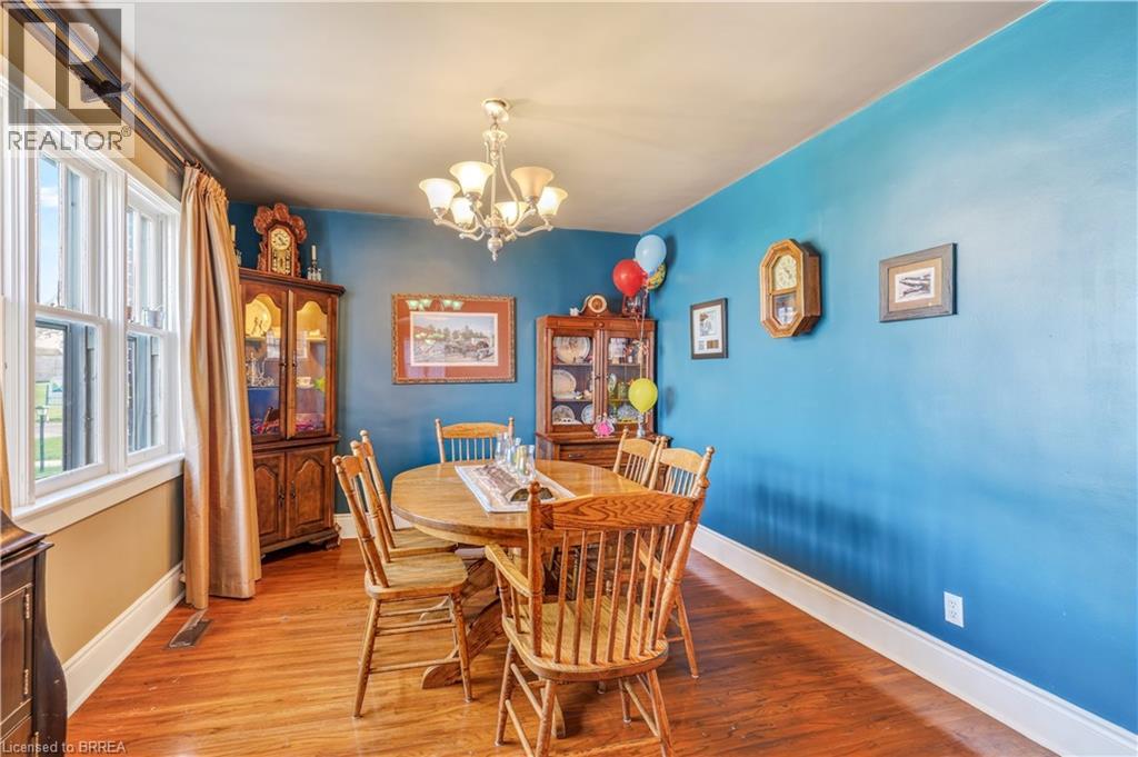 32 Fulton Street, Brantford, Ontario  N3R 4E5 - Photo 6 - 40838144
