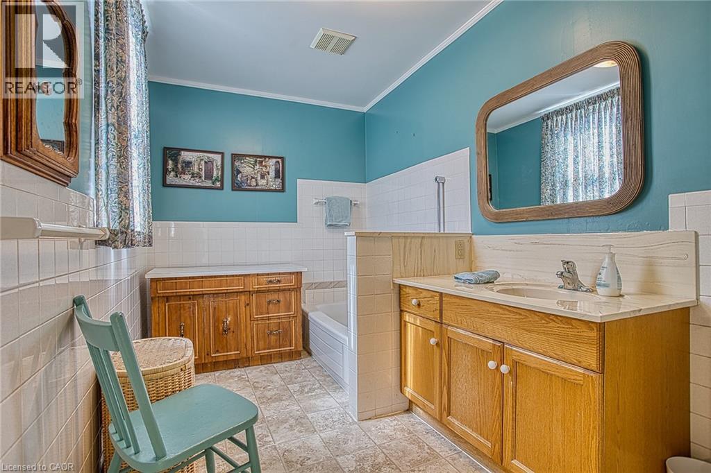 4207 William Street, Beamsville, Ontario  L3J 0K8 - Photo 20 - 40845182