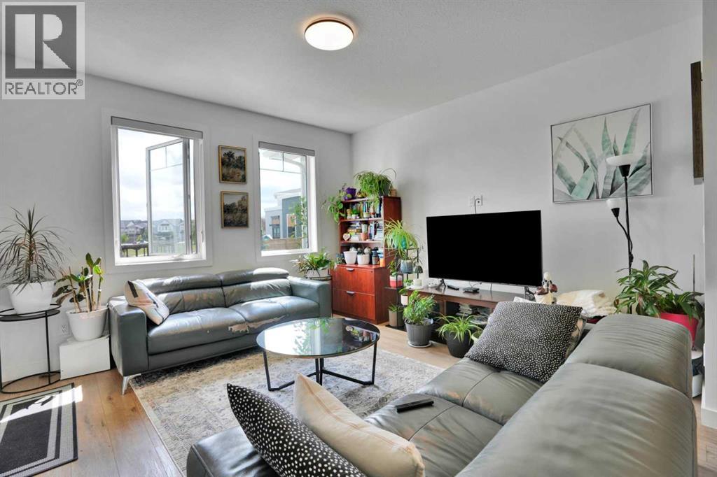 76 Amblefield Terrace NW, Calgary, Alberta  T3P 1W4 - Photo 5 - A2332304