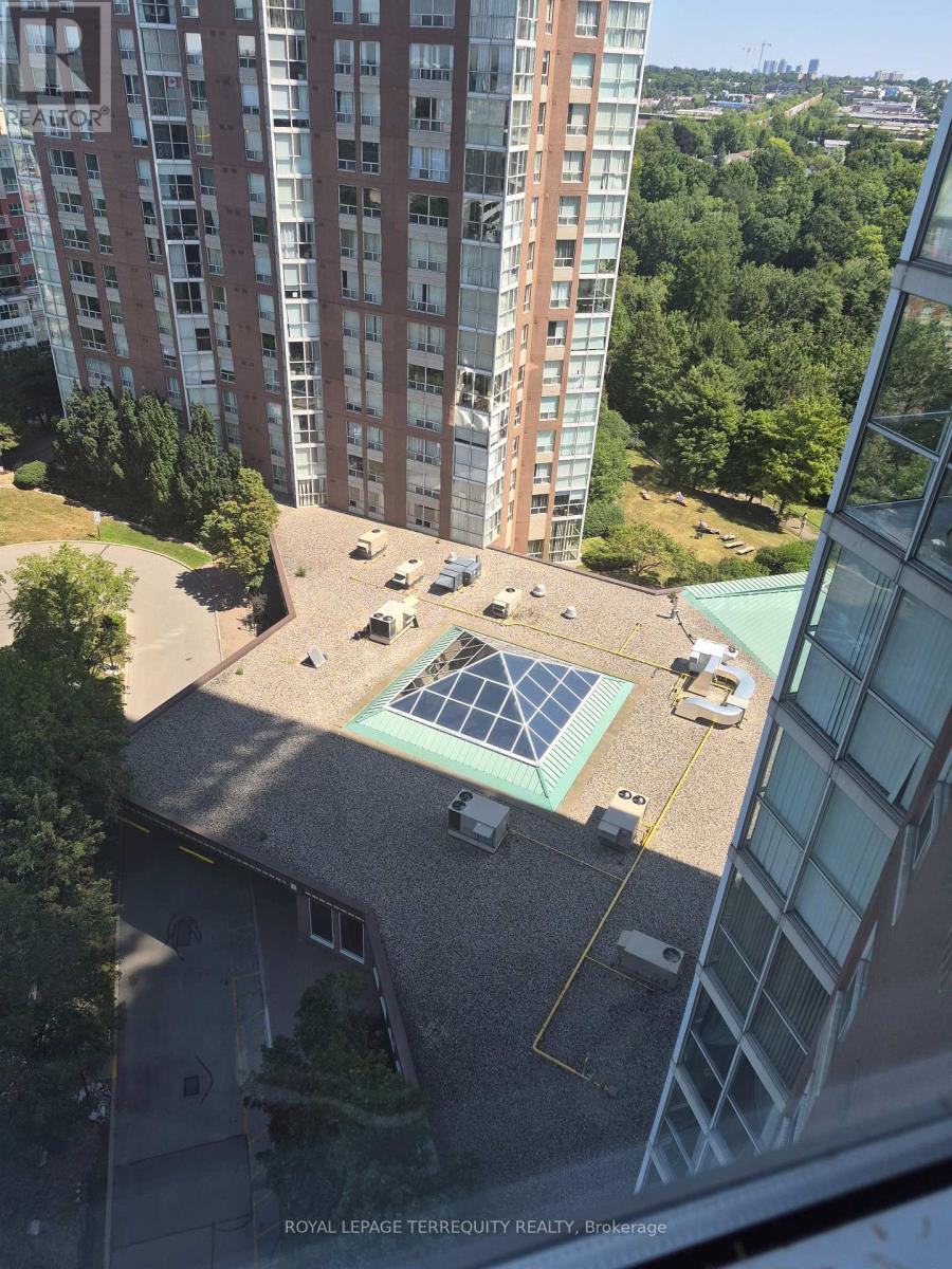 1306 - 5 Concorde Place, Toronto, Ontario  M3C 3M8 - Photo 12 - C13613718
