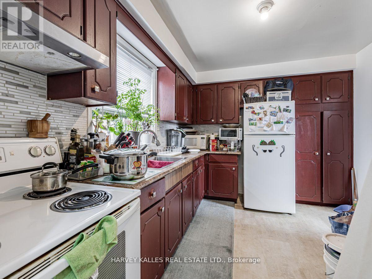 6 Carrington Avenue, Toronto, Ontario M6E 2C3 - Photo 21 - W13620418