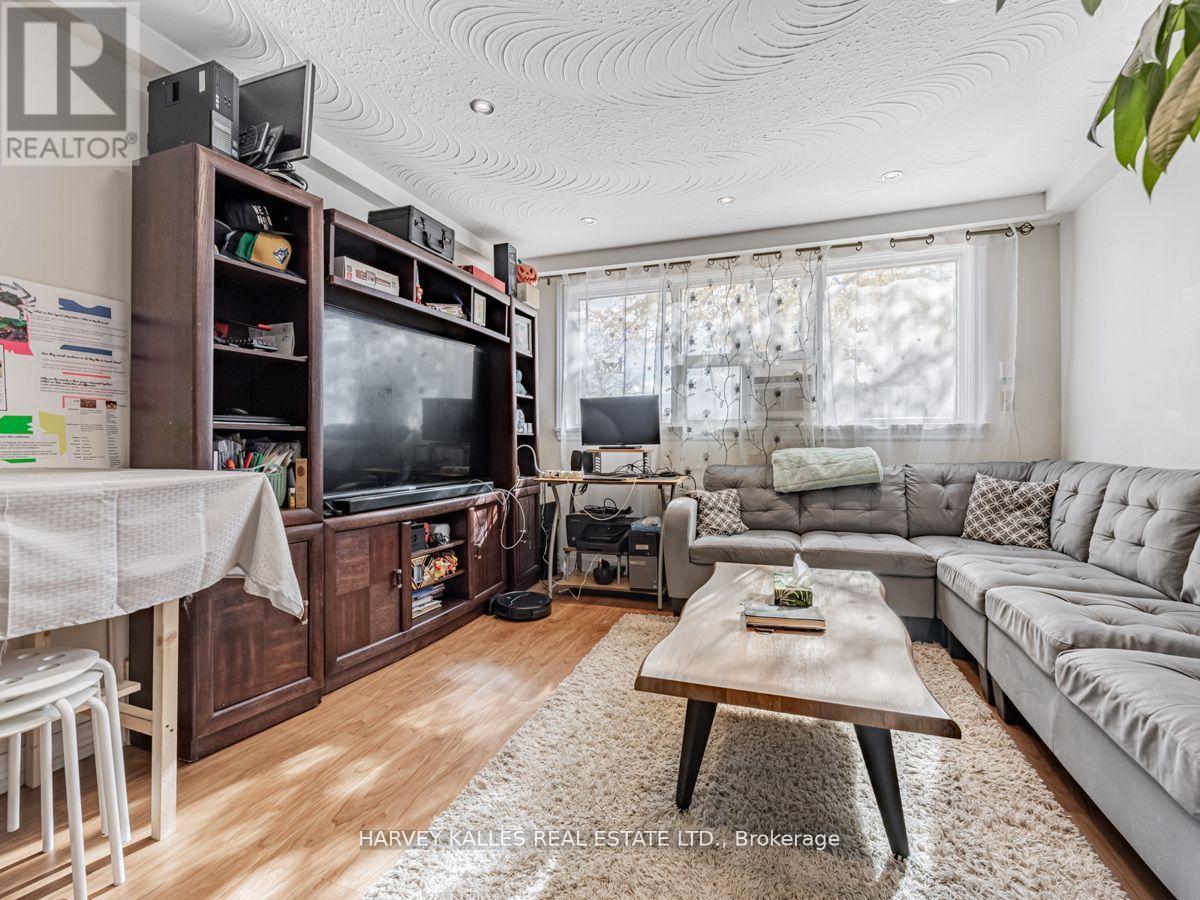 6 Carrington Avenue, Toronto, Ontario M6E 2C3 - Photo 3 - W13620418