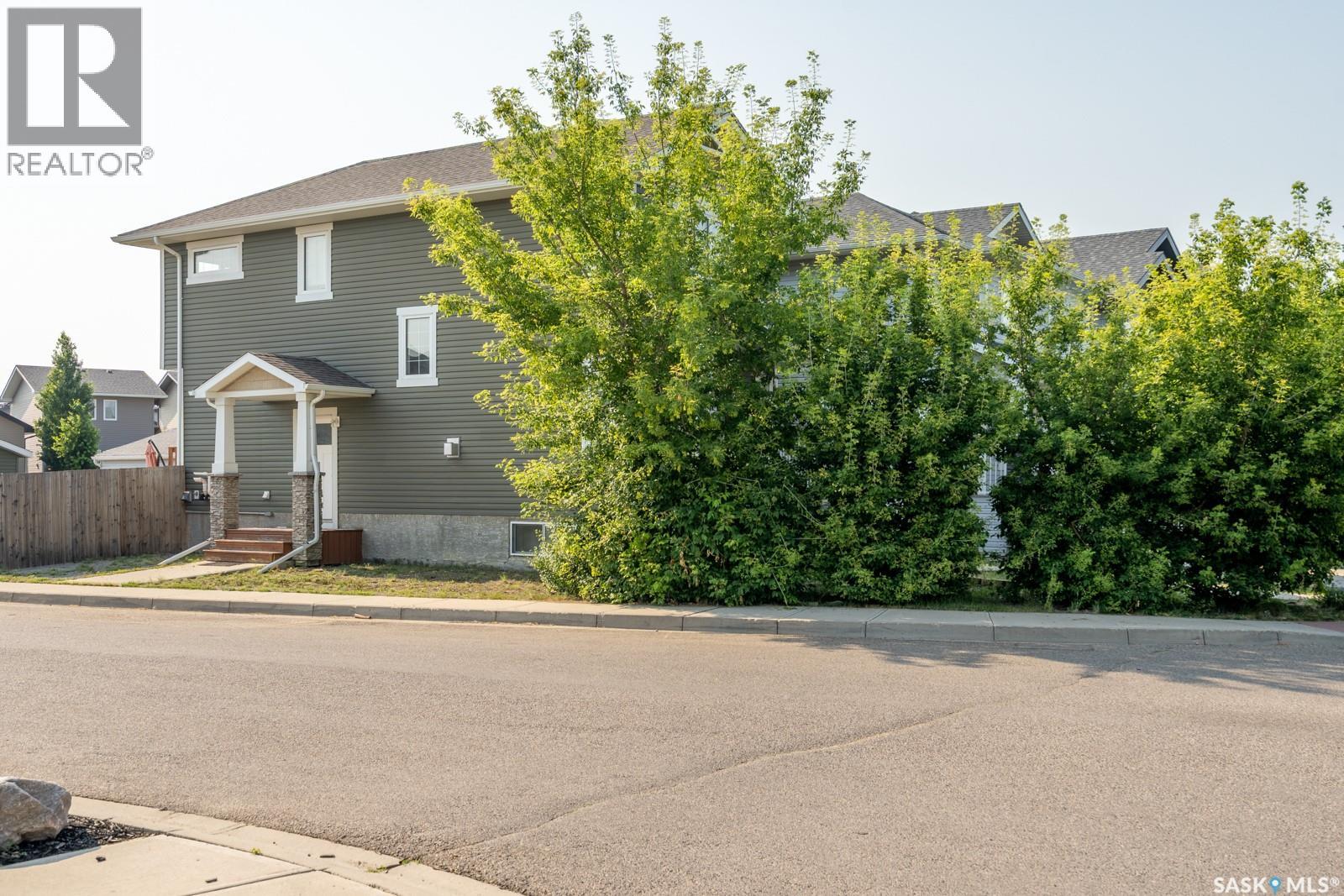 4648 James Hill Road, Regina, Saskatchewan  S4W 0C7 - Photo 2 - SK043891