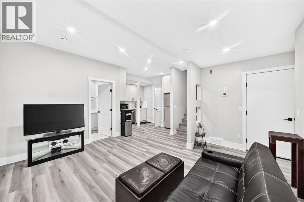 86 Carringvue Manor NW, Calgary, Alberta  T3P 1L7 - Photo 25 - A2331177