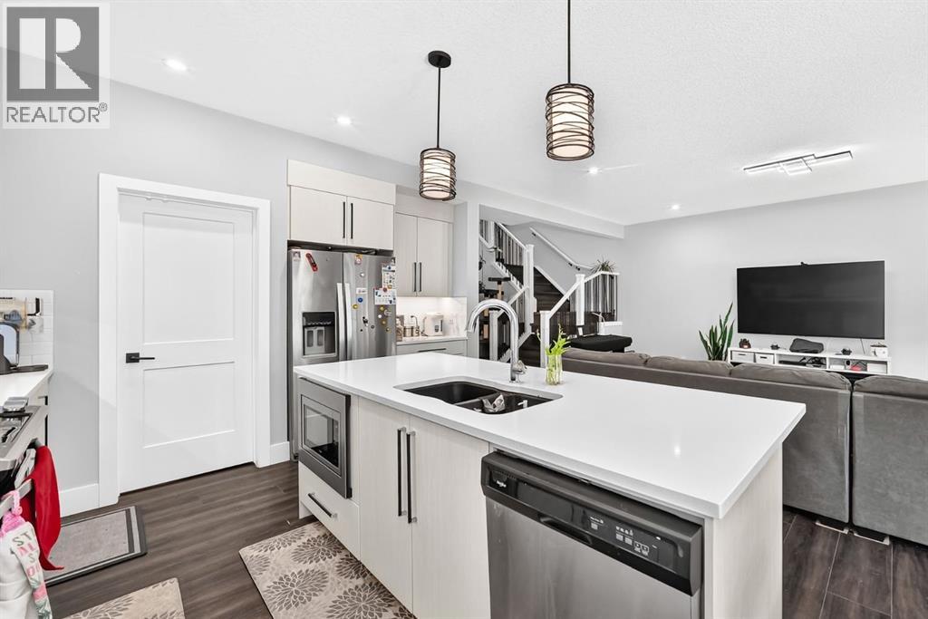 86 Carringvue Manor NW, Calgary, Alberta  T3P 1L7 - Photo 7 - A2331177