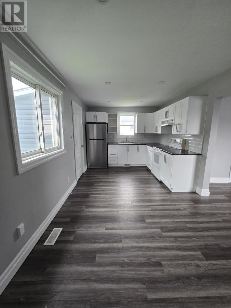 169 Goetz St, Sault Ste. Marie, Ontario  P6C 4W1 - Photo 6 - SM261927