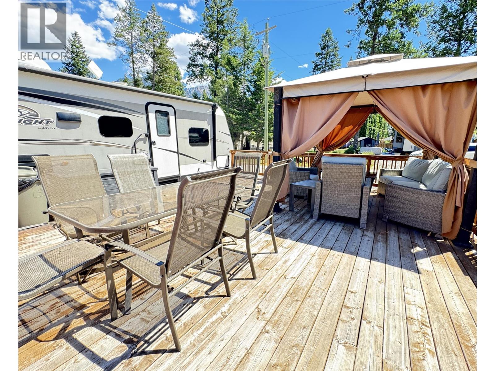 4868 Riverview Drive Unit# 108, Edgewater, British Columbia  V0A 1E0 - Photo 4 - 10392522