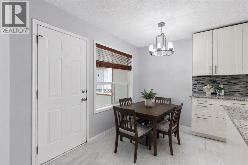 128 Valley Brook Circle NW, Calgary, Alberta  T3B 5S2 - Photo 9 - A2312468