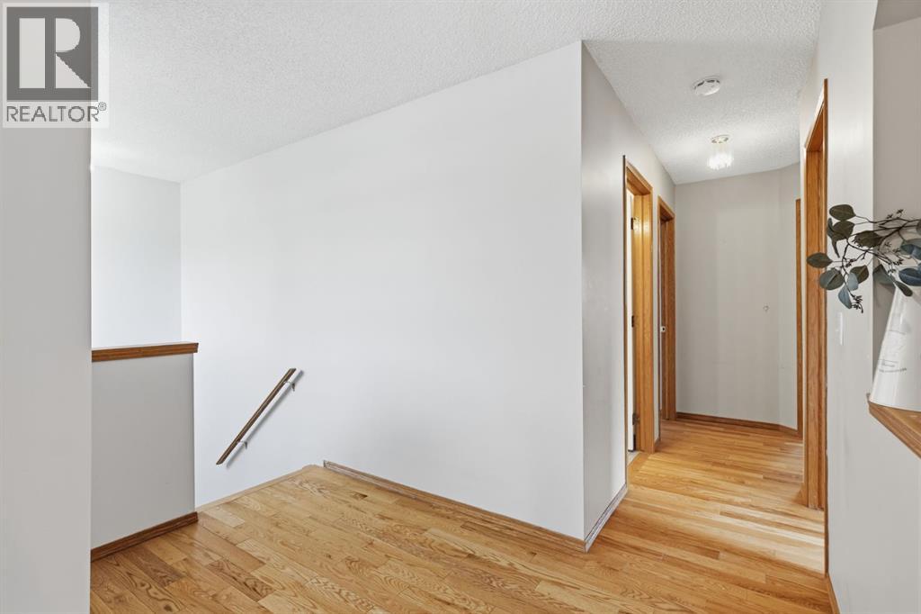 128 Valley Brook Circle NW, Calgary, Alberta  T3B 5S2 - Photo 25 - A2312468
