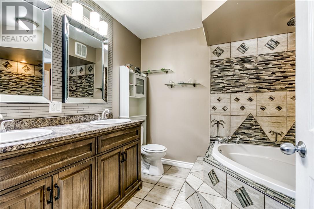 6 Des Pins Street, Field, Ontario  P0M 1H0 - Photo 13 - 2129557