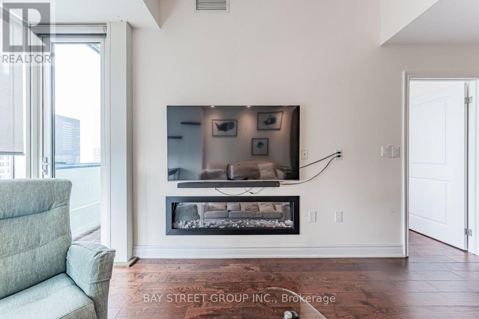 5403 - 8 The Esplanade, Toronto, Ontario  M5E 0A6 - Photo 22 - C13620626