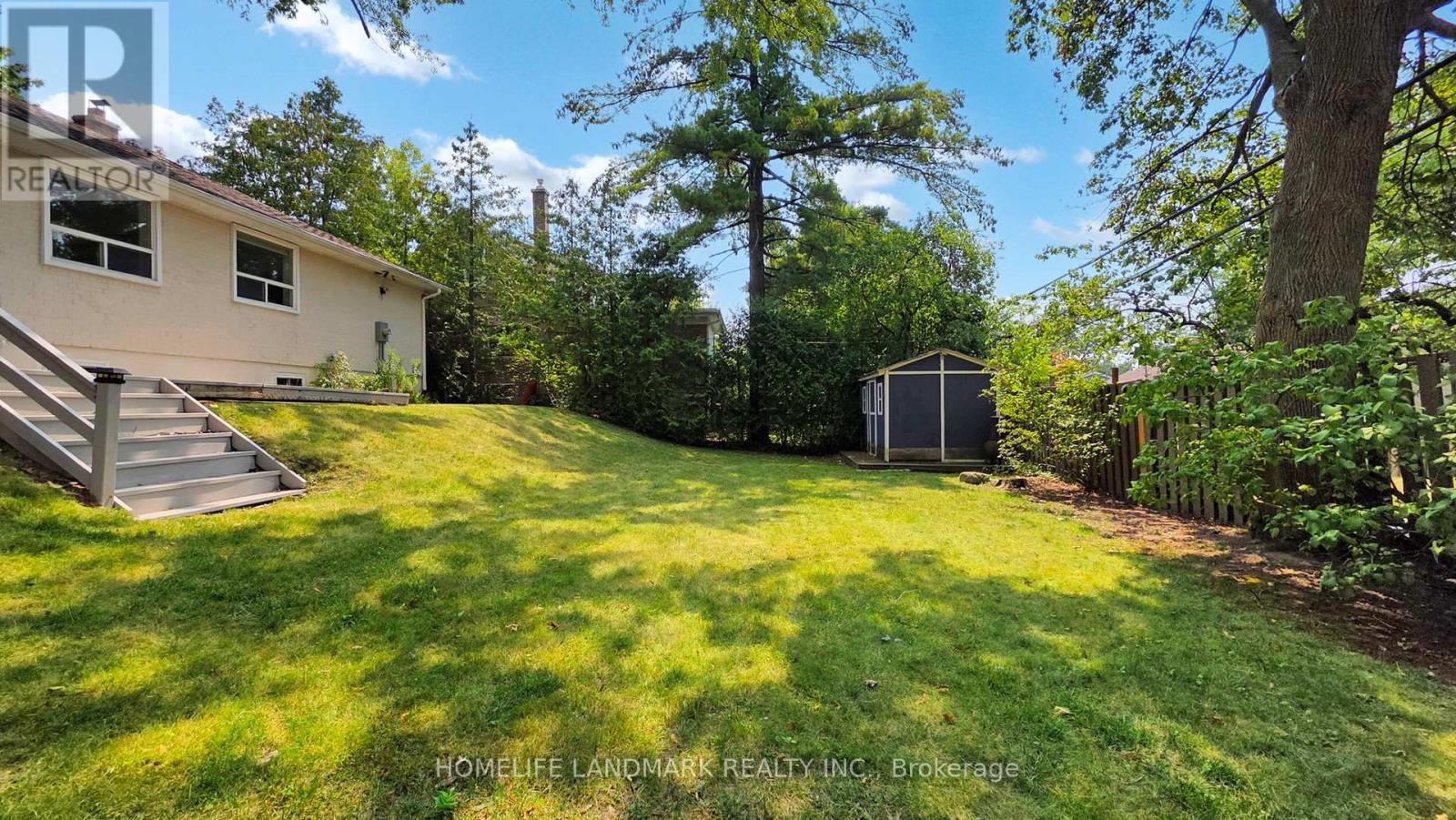 30 Paperbirch Drive, Toronto, Ontario  M3C 2E7 - Photo 24 - C13620680