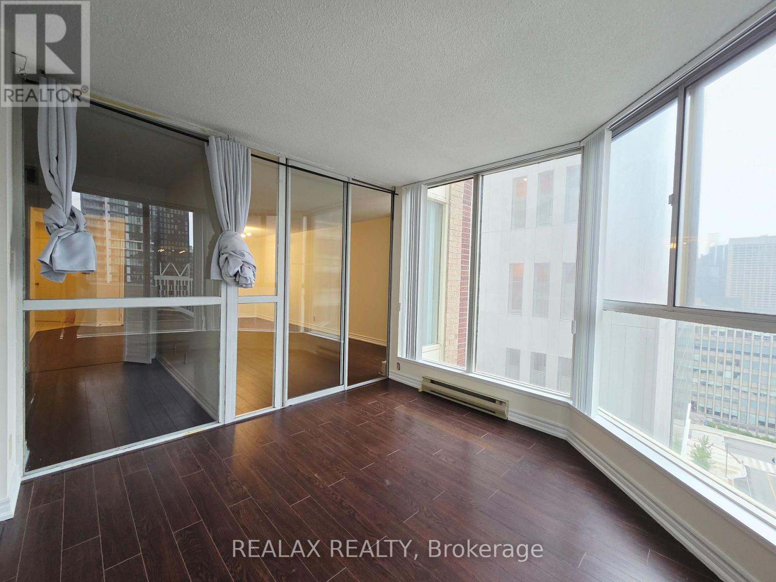 1403 - 55 Centre Avenue, Toronto, Ontario  M5G 2H5 - Photo 10 - C13620724