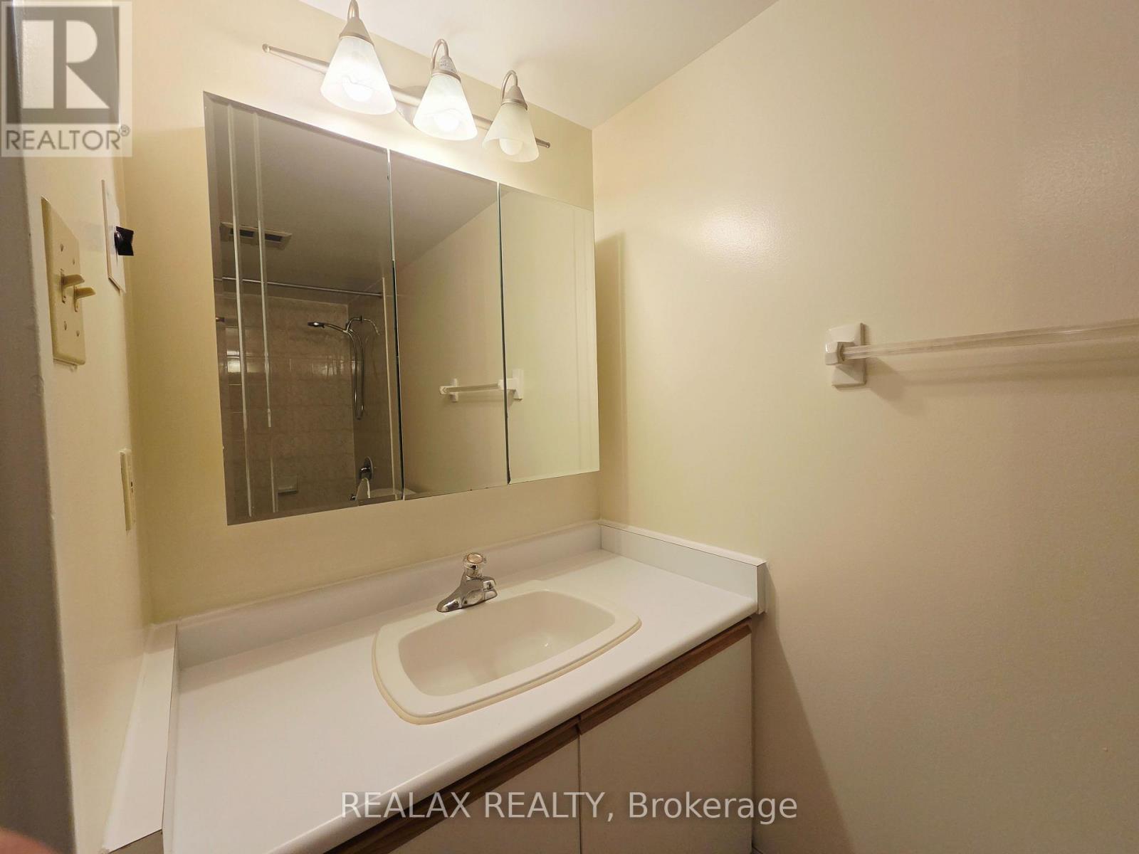 1403 - 55 Centre Avenue, Toronto, Ontario  M5G 2H5 - Photo 25 - C13620724
