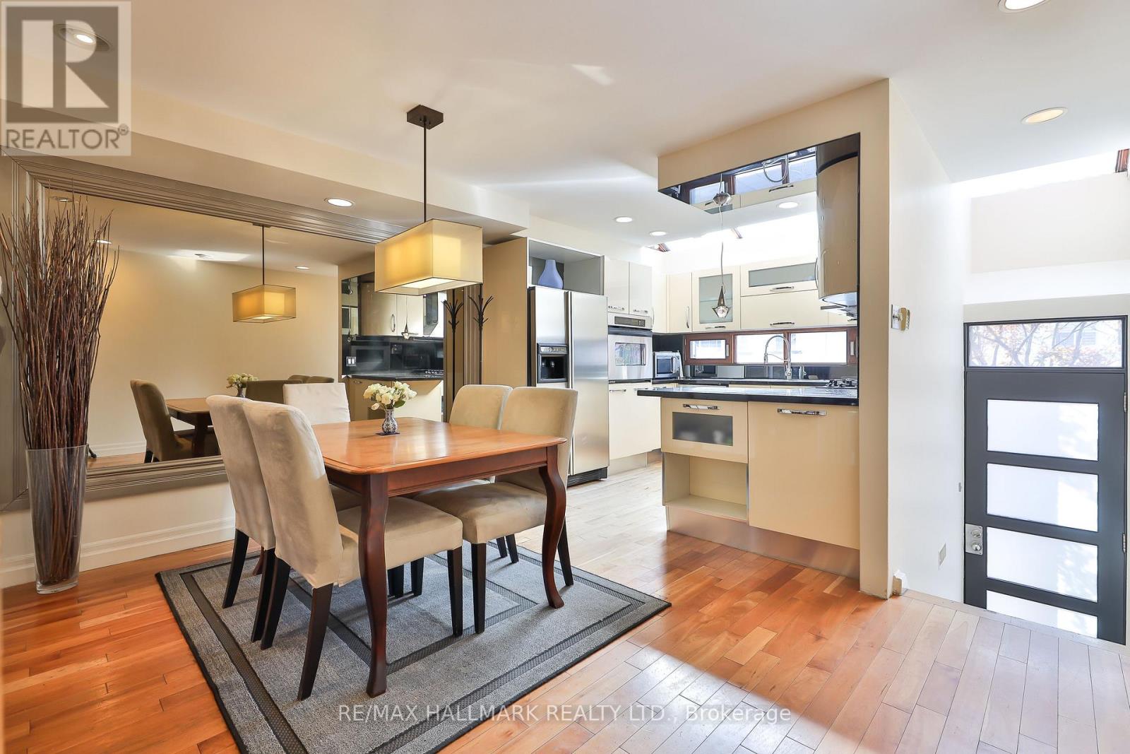 30a Bishop Street, Toronto, Ontario  M5R 1N2 - Photo 3 - C13620804