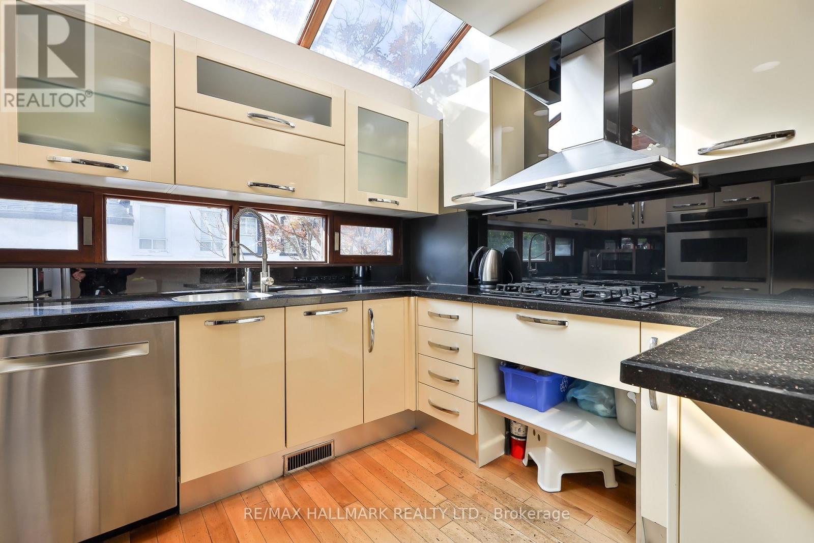 30a Bishop Street, Toronto, Ontario  M5R 1N2 - Photo 6 - C13620804