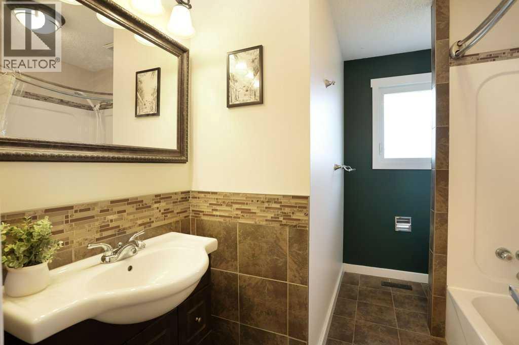534 Iris Street, Rosemary, Alberta  T0J 2W0 - Photo 24 - A2332723