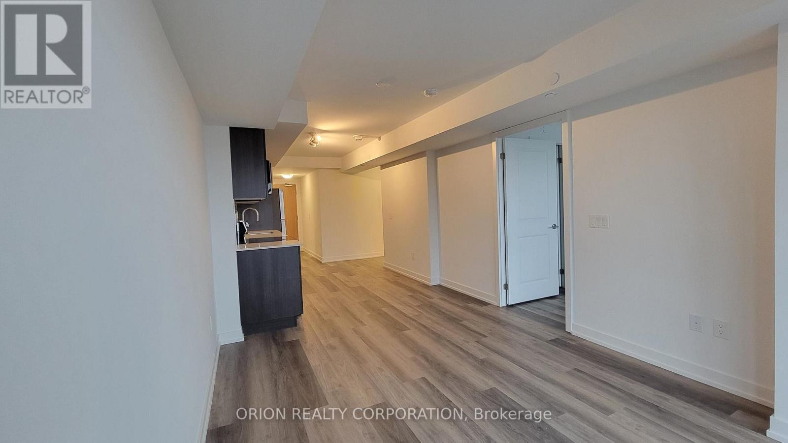 1512 - 1435 Celebration Drive, Pickering, Ontario  L1W 0C4 - Photo 5 - E13620614