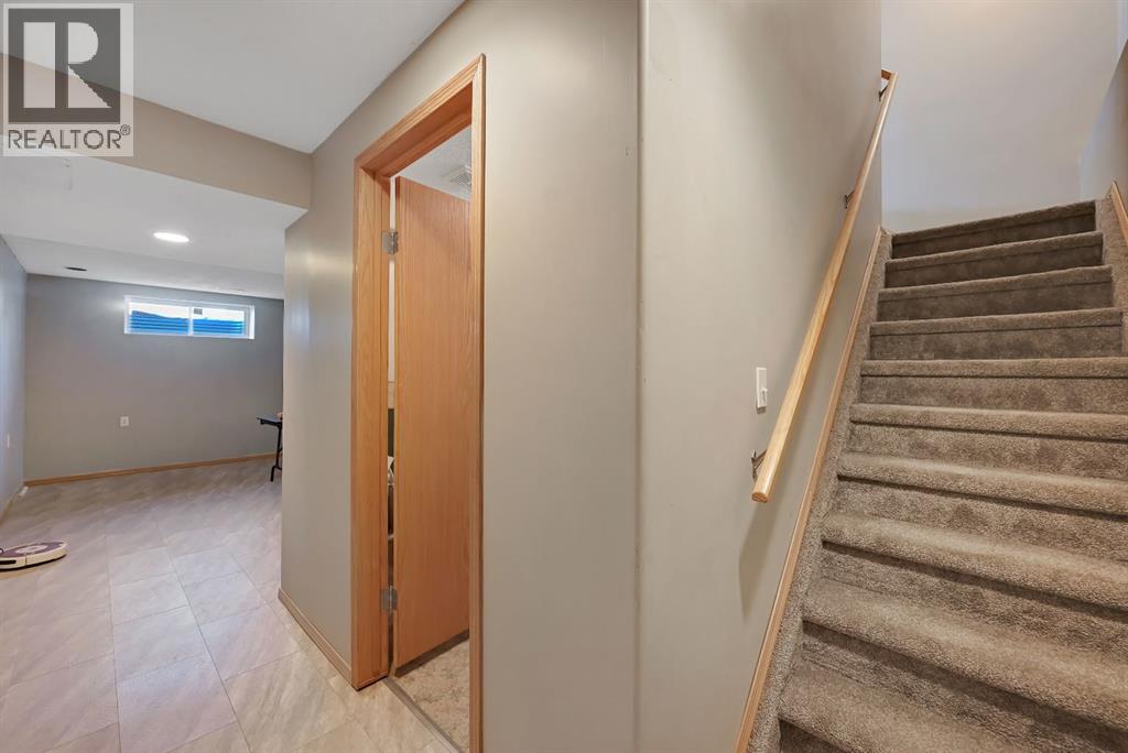 408 Bridlewood Court Sw, Calgary, Alberta  T2Y 3Z3 - Photo 28 - A2313224
