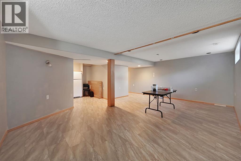 408 Bridlewood Court Sw, Calgary, Alberta  T2Y 3Z3 - Photo 31 - A2313224