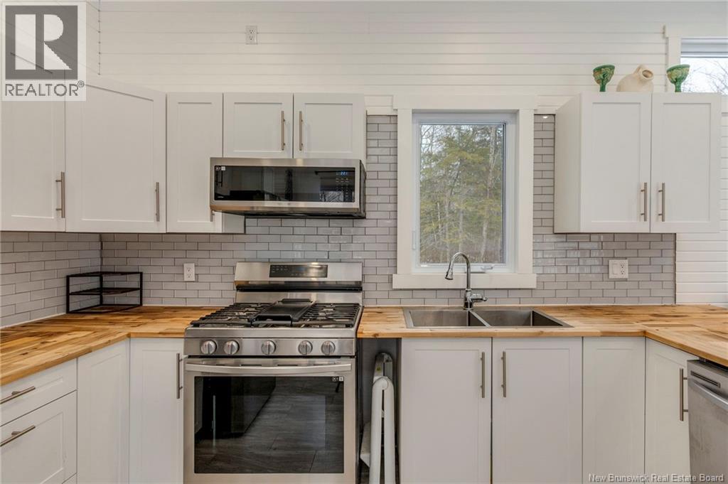 414 Bas De L'allee, Richibucto-Village, New Brunswick  E4W 1A3 - Photo 11 - NB132182