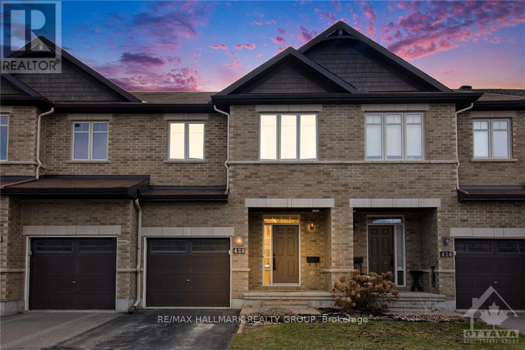 428 ARNCLIFFE AVENUE, ottawa, Ontario