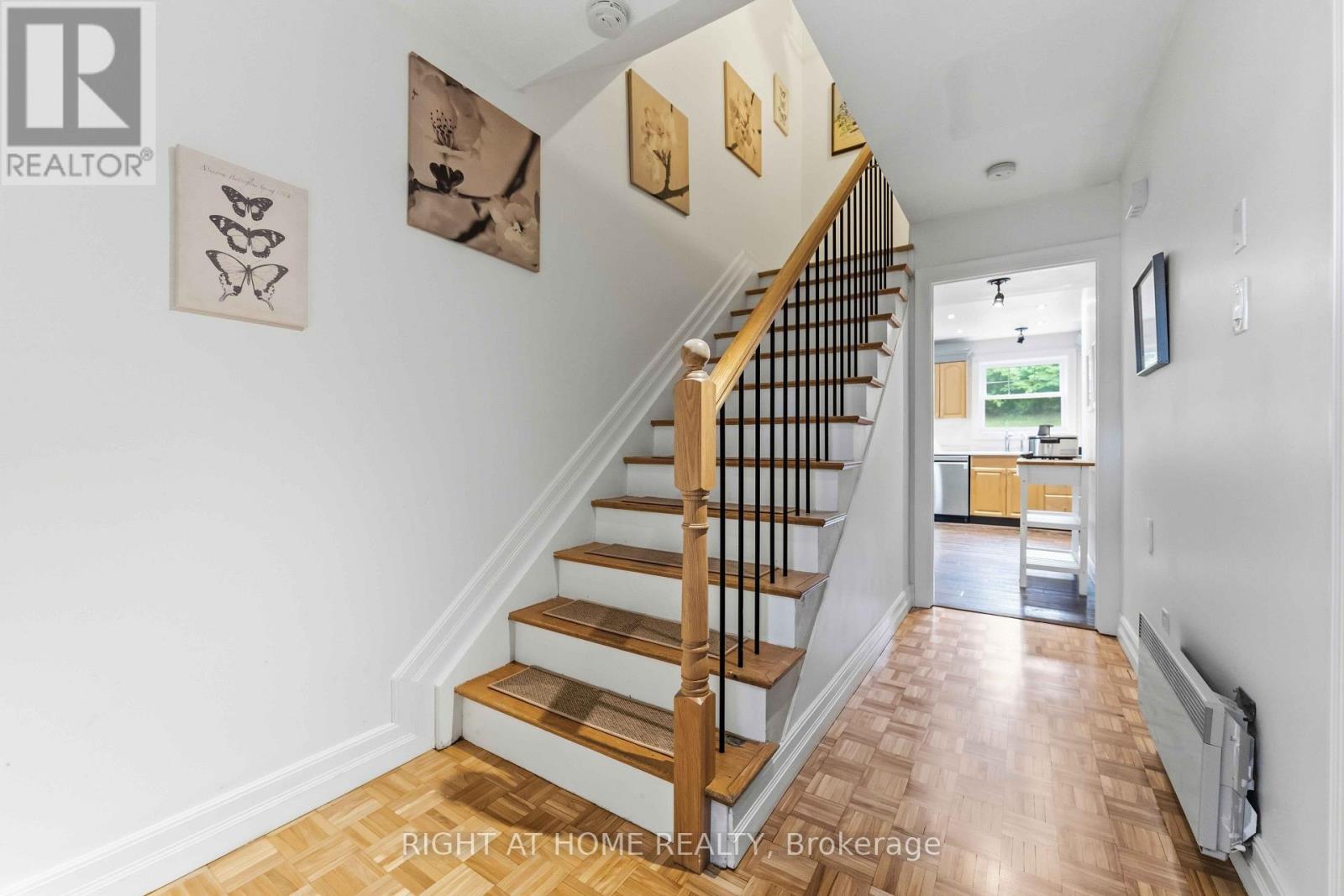 73 Hobart Crescent, Ottawa, Ontario K2H 5S3 - Photo 4 - X13620796