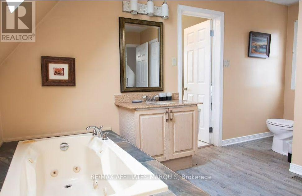 5870 Roger Stevens Drive, Montague, Ontario K7A 4S6 - Photo 21 - X13620820