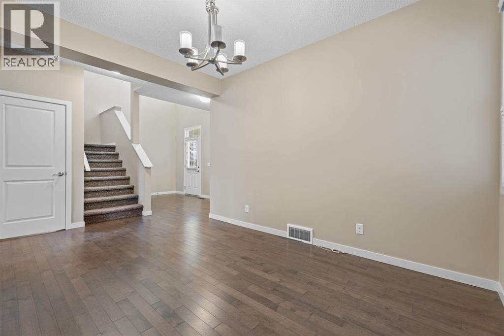 30 Redstone Parade NE, Calgary, Alberta  T3N 0J7 - Photo 11 - A2331604