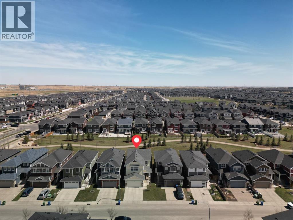 30 Redstone Parade NE, Calgary, Alberta  T3N 0J7 - Photo 2 - A2331604