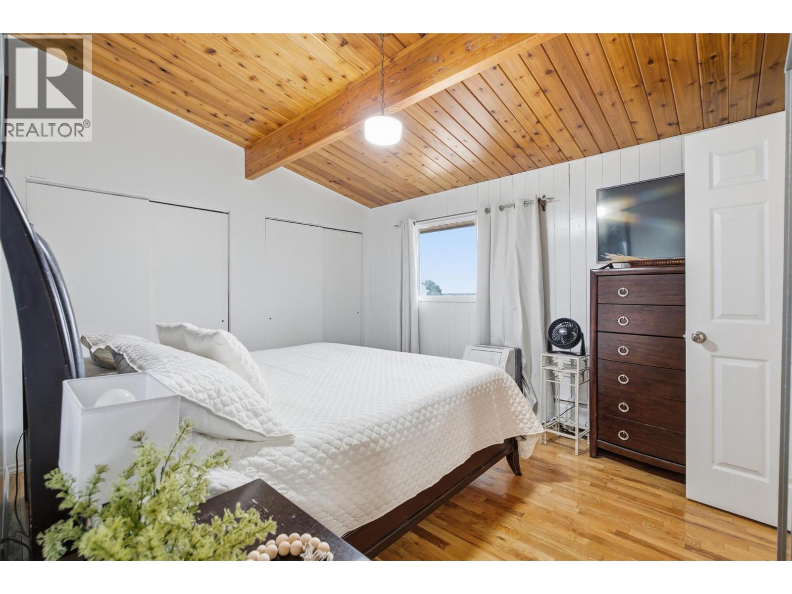 2402 Reid Avenue, Merritt, British Columbia  V1K 1H6 - Photo 33 - 10394818