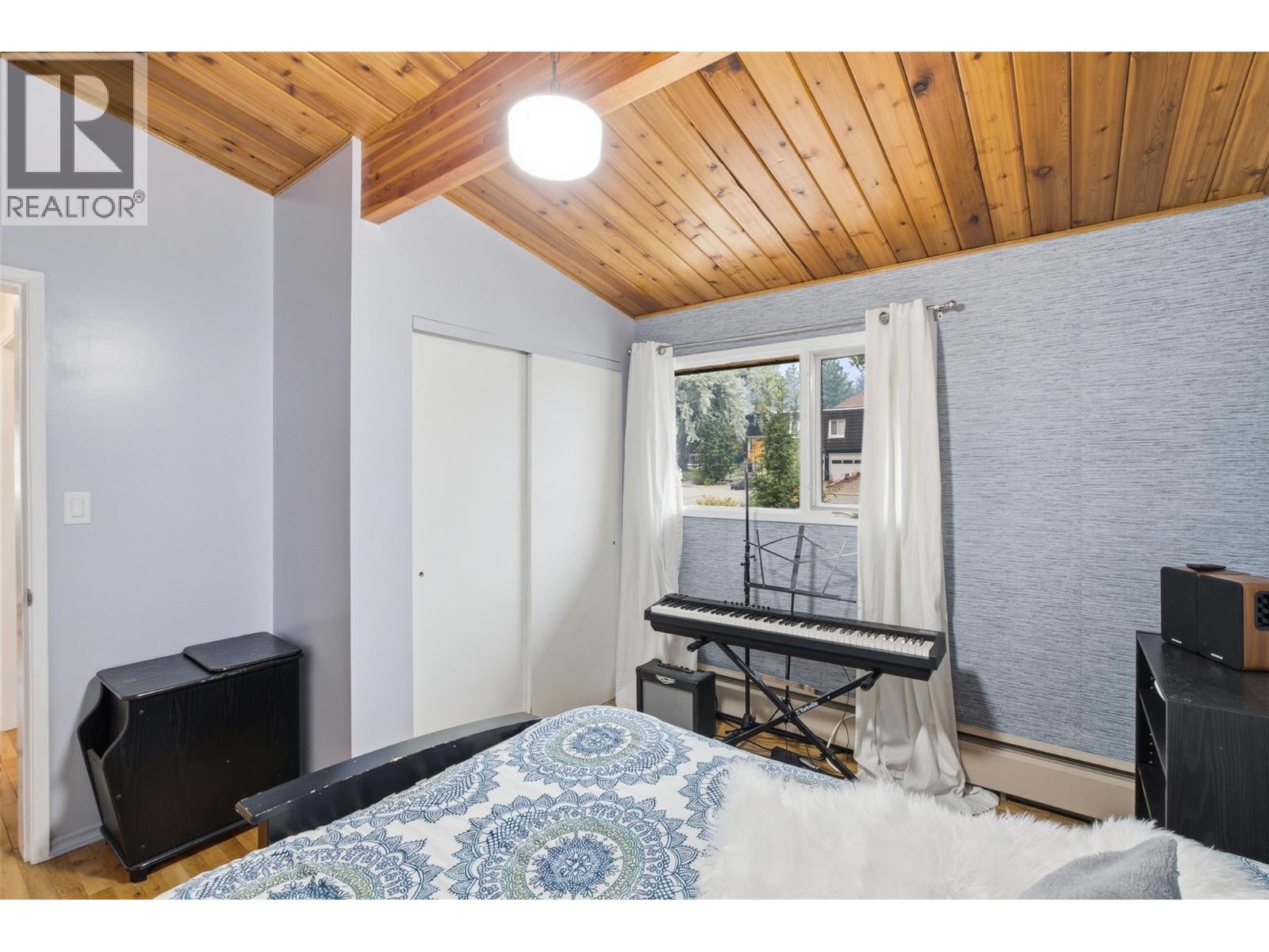 2402 Reid Avenue, Merritt, British Columbia  V1K 1H6 - Photo 38 - 10394818