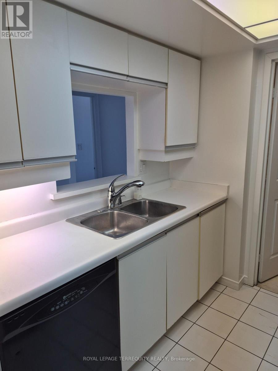 1306 - 5 Concorde Place, Toronto, Ontario  M3C 3M8 - Photo 19 - C13613718