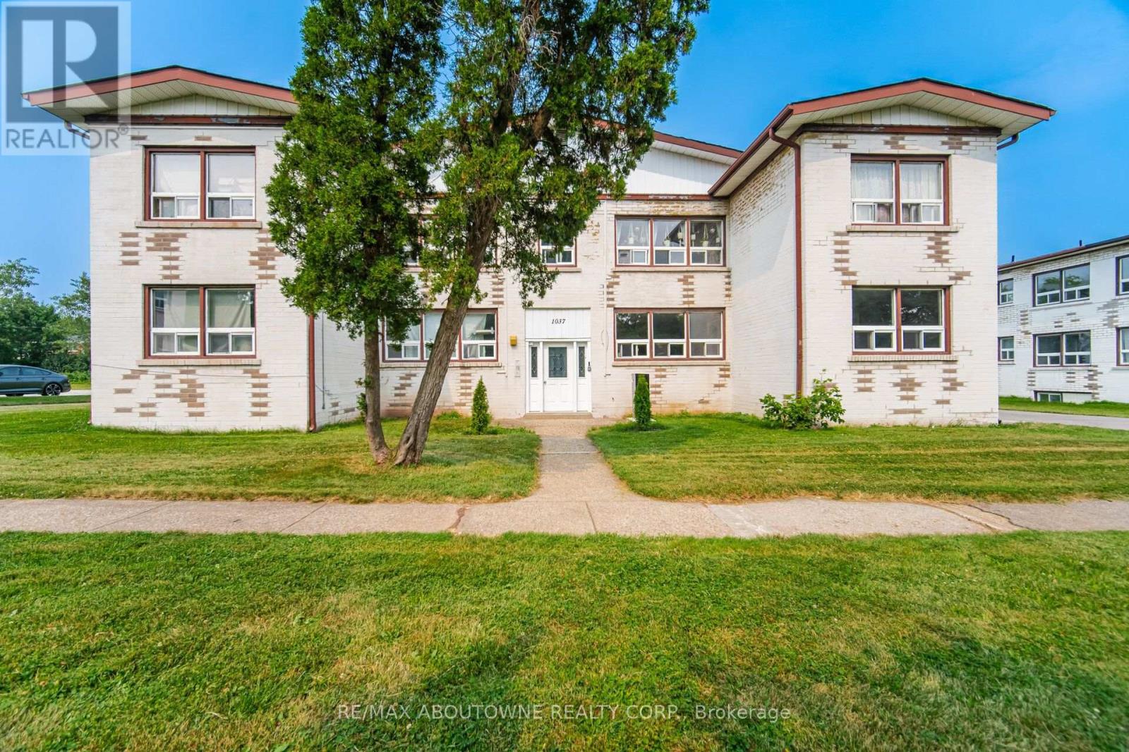 1 - 1037 CHURCHILL AVENUE, Oakville, Ontario