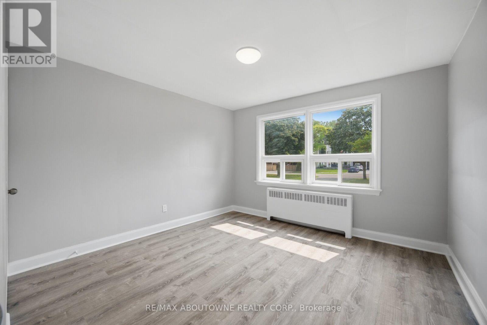 1 - 1037 Churchill Avenue, Oakville, Ontario  L6H 2A7 - Photo 17 - W13620664