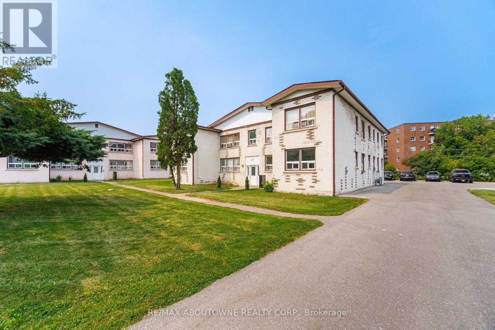 1 - 1037 CHURCHILL AVENUE