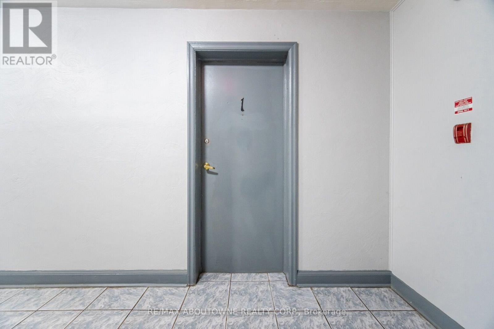 1 - 1037 Churchill Avenue, Oakville, Ontario  L6H 2A7 - Photo 5 - W13620664
