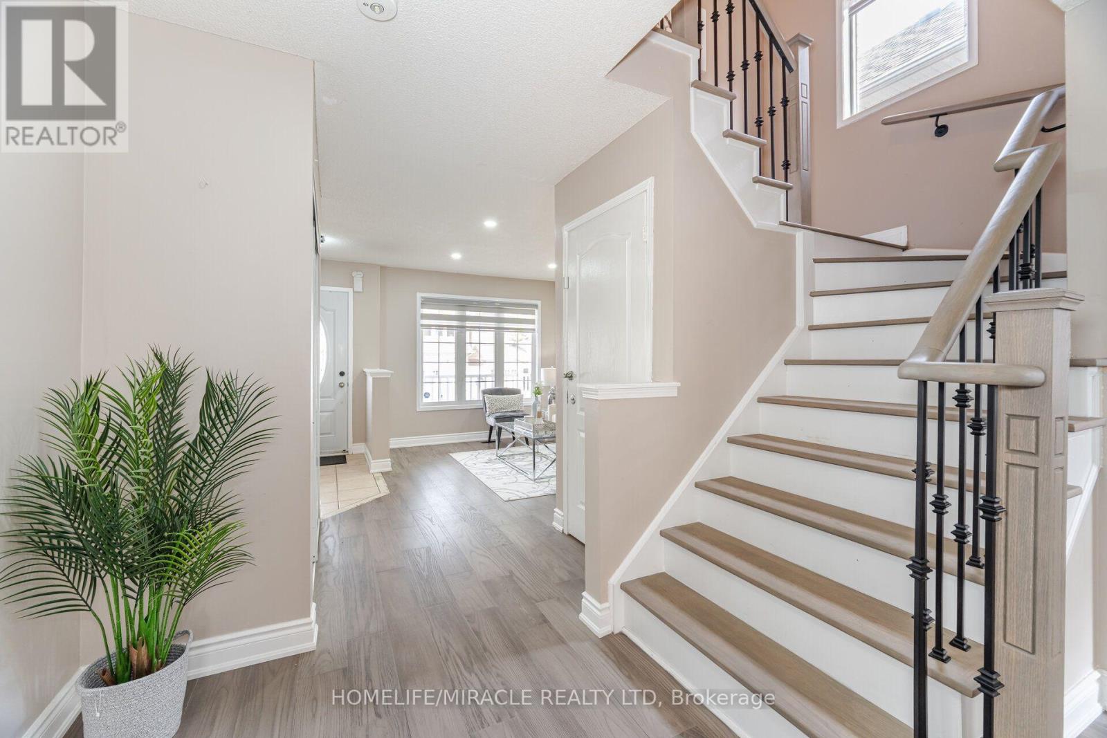 Upper - 41 Beachpoint Boulevard, Brampton, Ontario  L7A 2T7 - Photo 25 - W13620762
