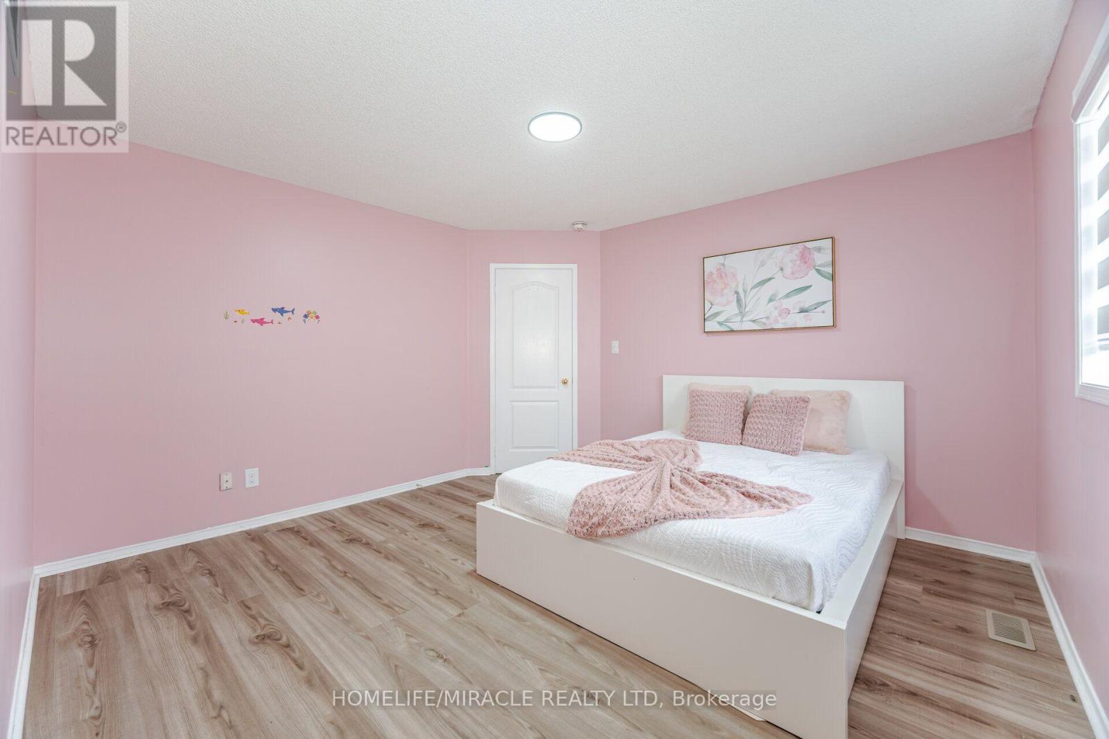 Upper - 41 Beachpoint Boulevard, Brampton, Ontario  L7A 2T7 - Photo 37 - W13620762