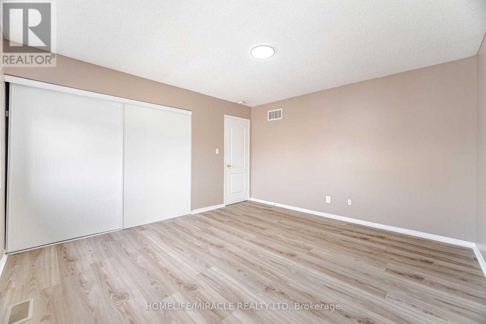 Upper - 41 Beachpoint Boulevard, Brampton, Ontario  L7A 2T7 - Photo 40 - W13620762