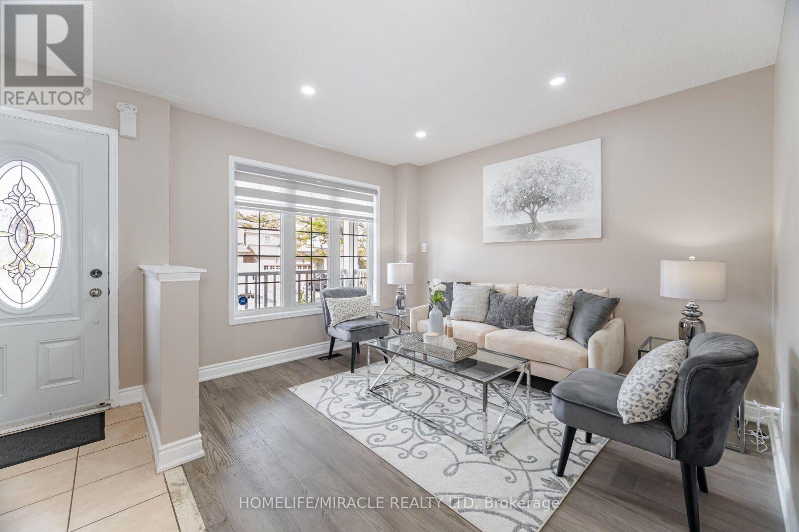 Upper - 41 Beachpoint Boulevard, Brampton, Ontario  L7A 2T7 - Photo 6 - W13620762