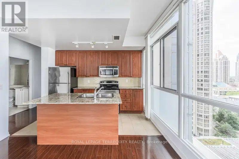1505 - 225 Webb Drive, Mississauga, Ontario L5B 4P2 - Photo 3 - W13620800