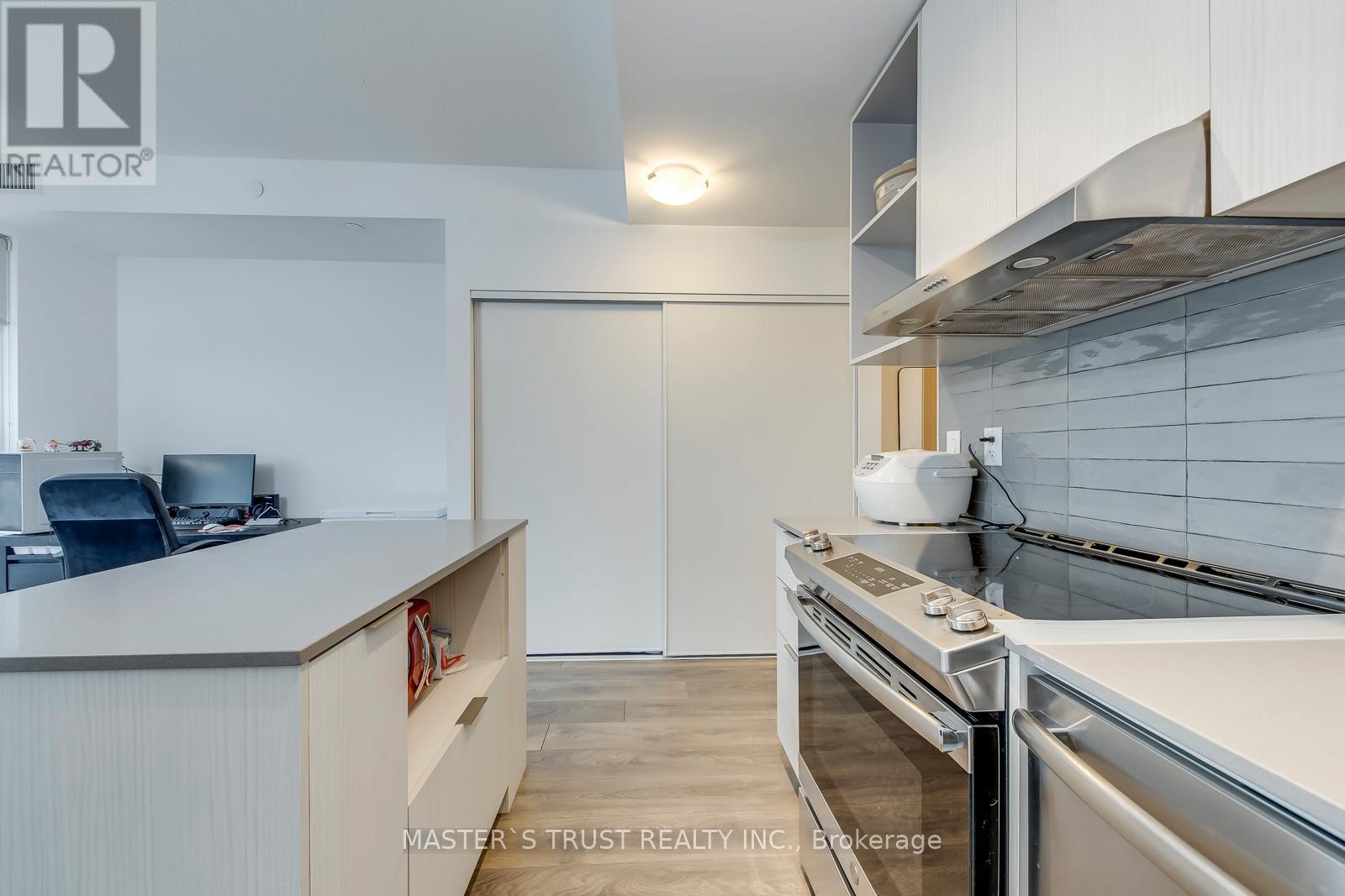 1804 - 2520 Eglinton Avenue W, Mississauga, Ontario  L5M 0Y4 - Photo 11 - W13620844