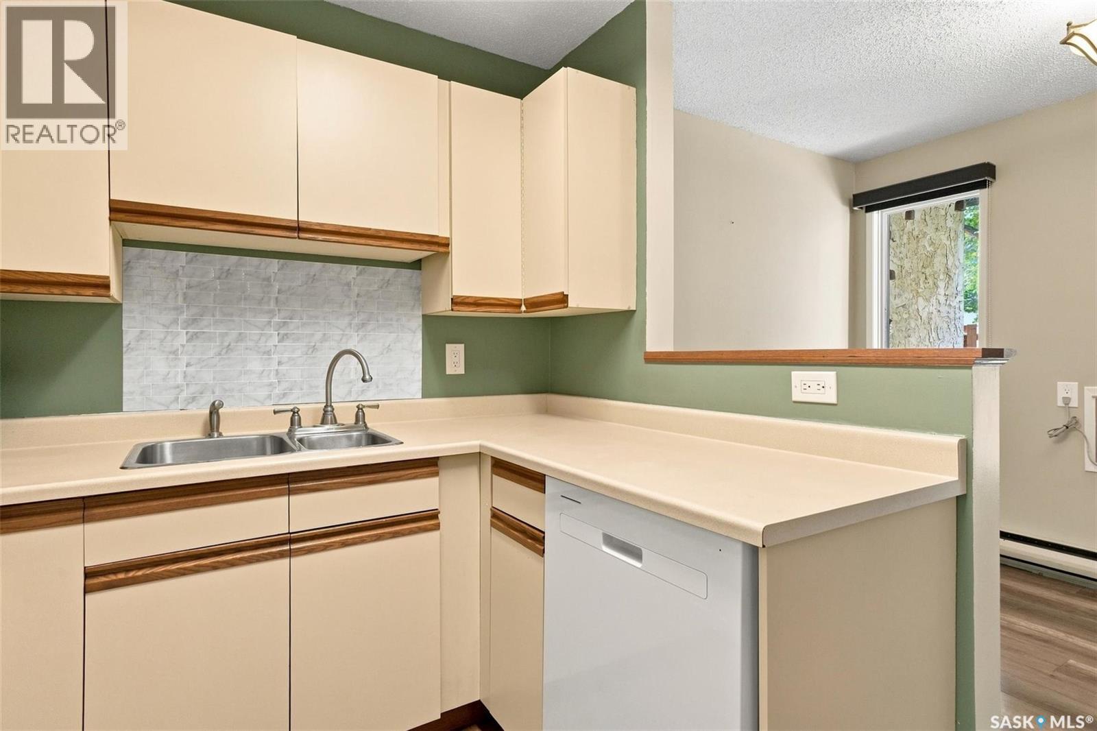 102 431 Tait Court, Saskatoon, Saskatchewan S7H 5L3 - Photo 12 - SK044058
