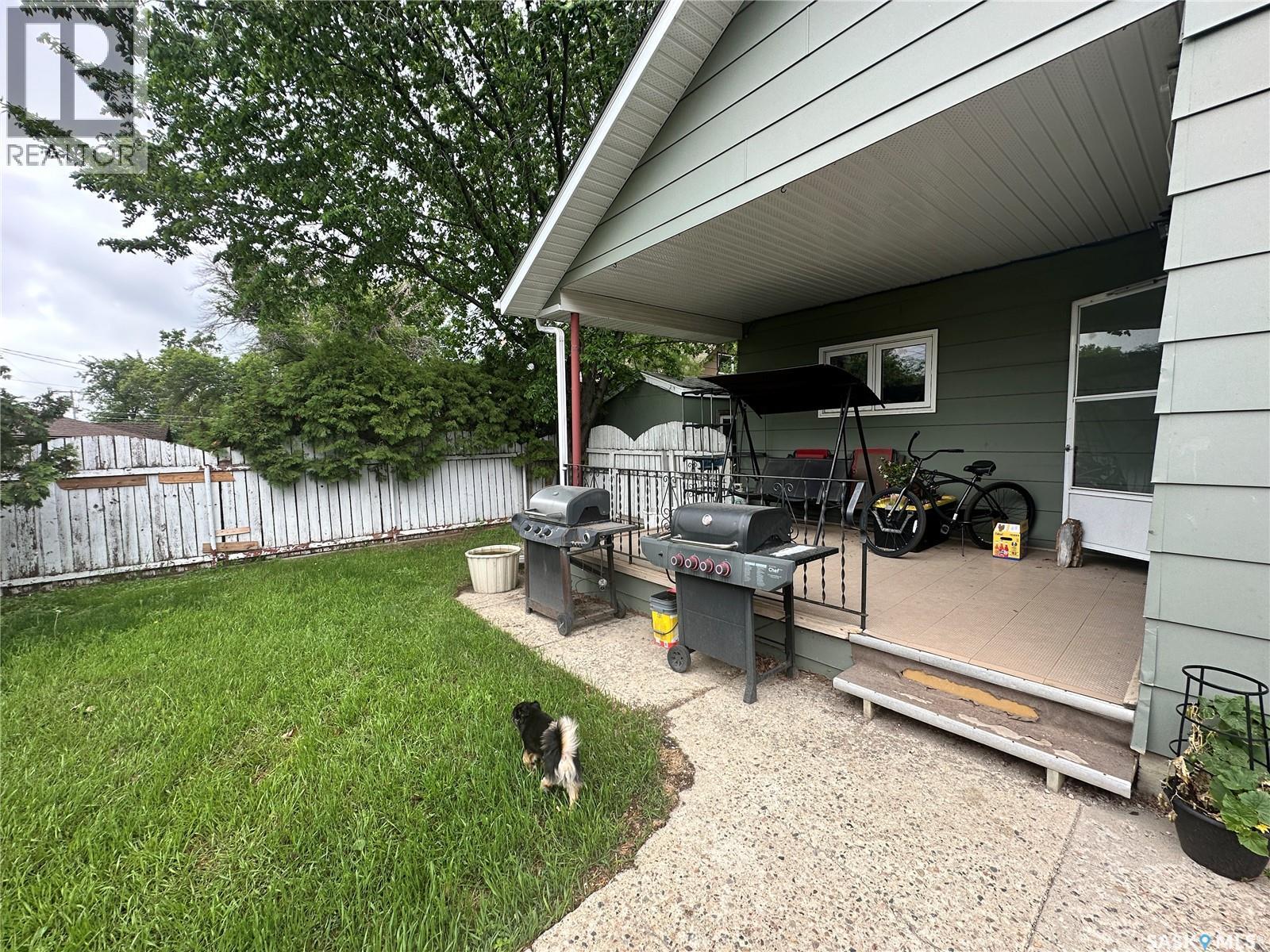 1085 4th Avenue Nw, Moose Jaw, Saskatchewan  S6H 3X2 - Photo 22 - SK043861