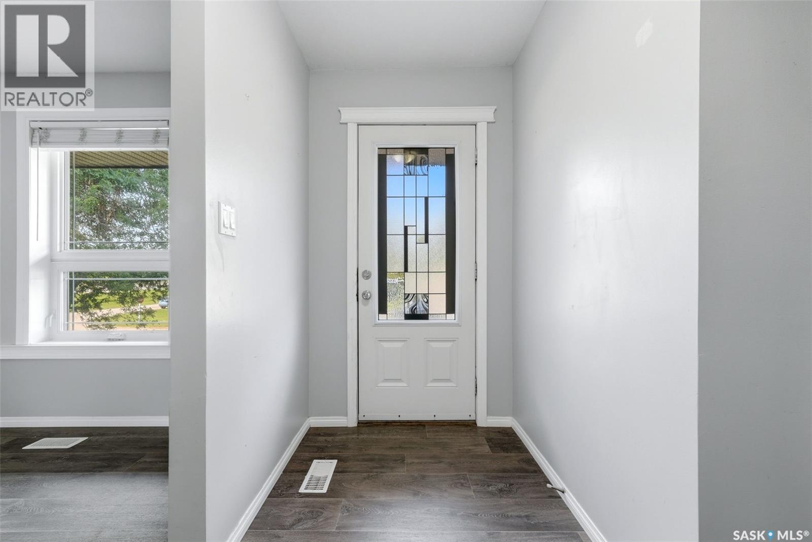 365 Second Street, Mclean, Saskatchewan  S0G 3E0 - Photo 16 - SK043739