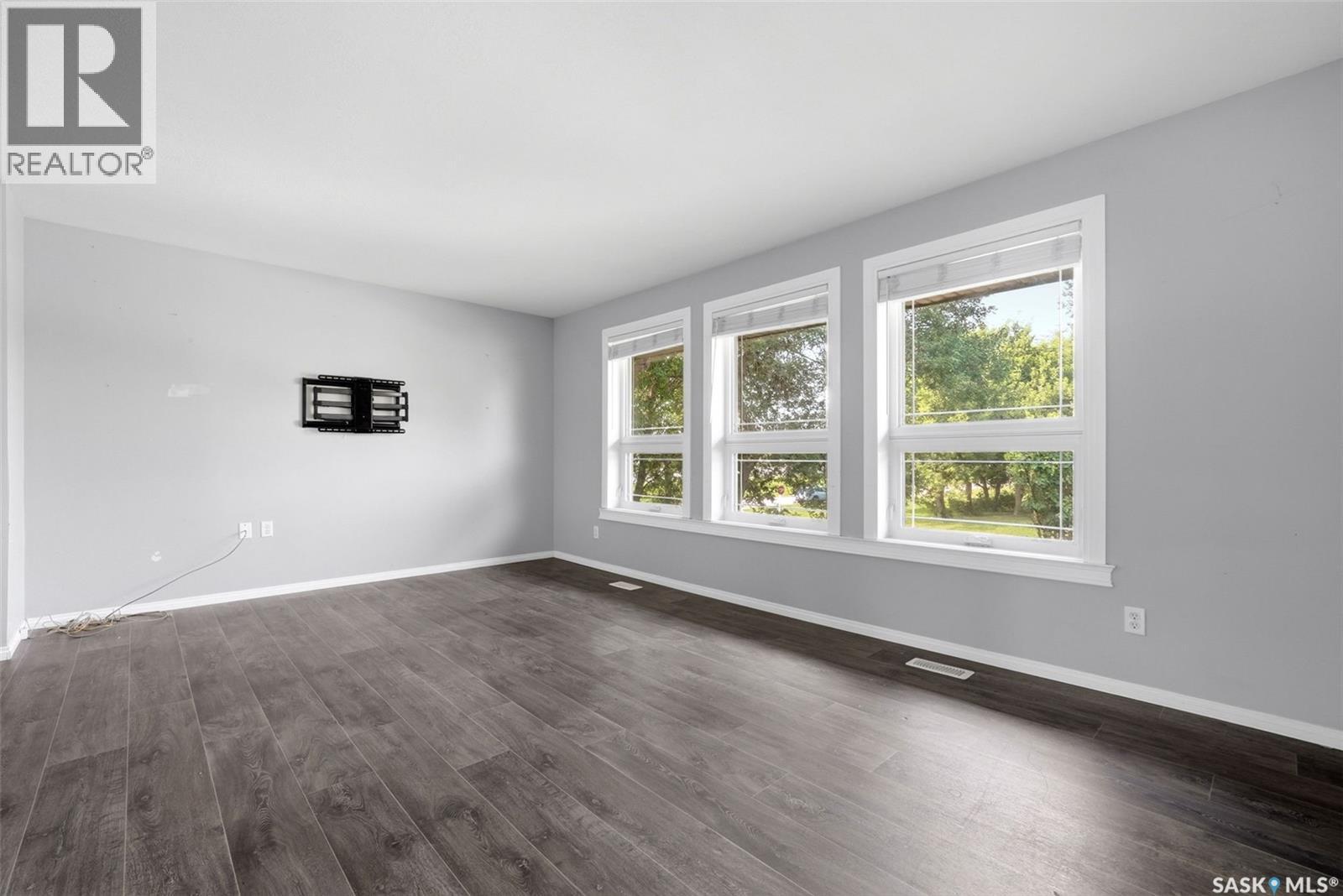 365 Second Street, Mclean, Saskatchewan  S0G 3E0 - Photo 17 - SK043739