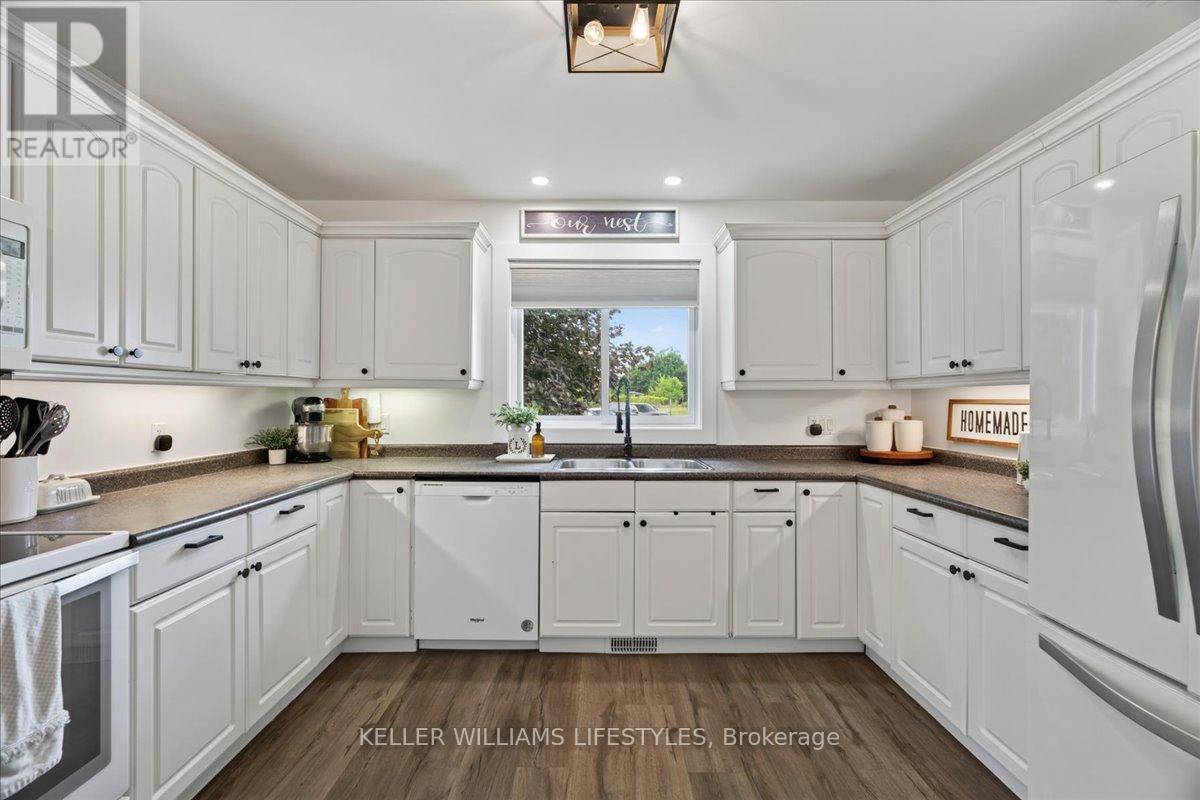 72 Allen Street, Lambton Shores, Ontario  N0M 2N0 - Photo 10 - X13620652