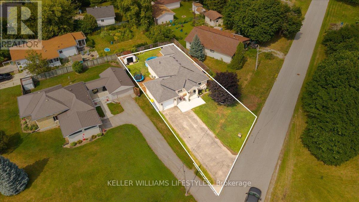 72 Allen Street, Lambton Shores, Ontario  N0M 2N0 - Photo 39 - X13620652