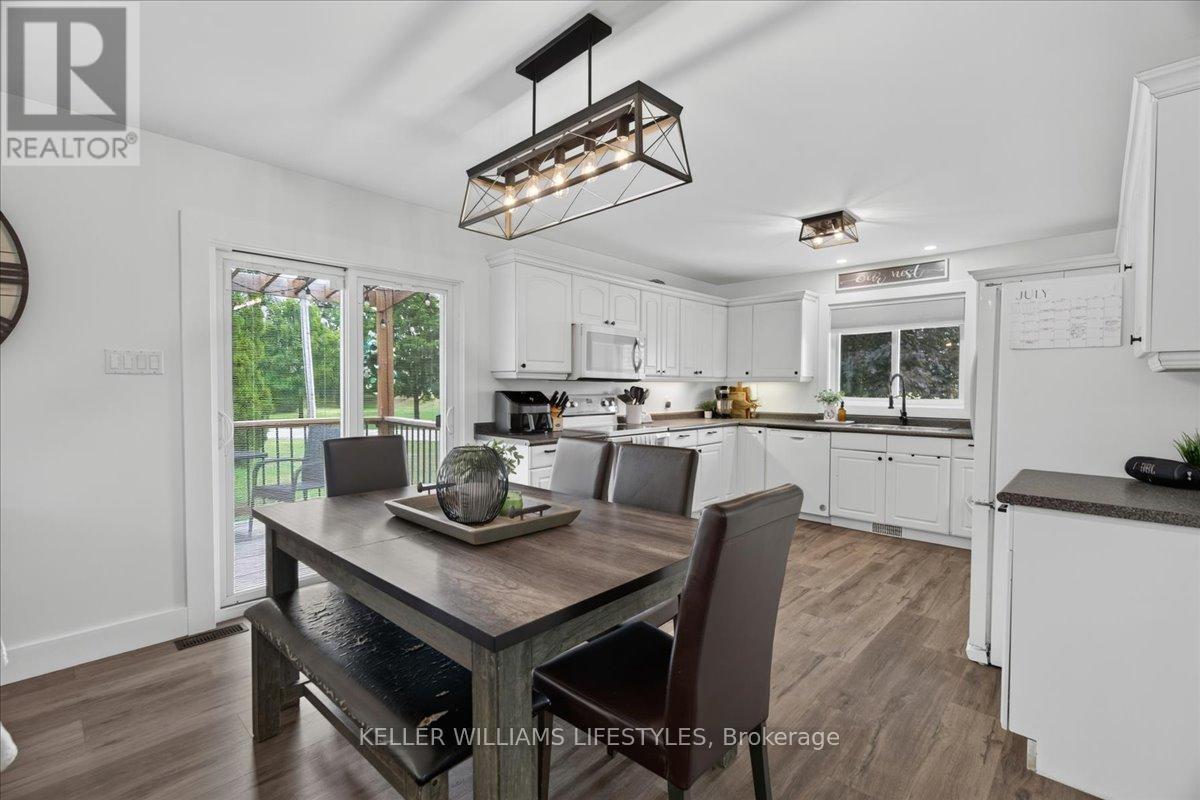 72 Allen Street, Lambton Shores, Ontario  N0M 2N0 - Photo 9 - X13620652